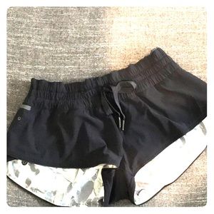 Lululemon shorts, EUC